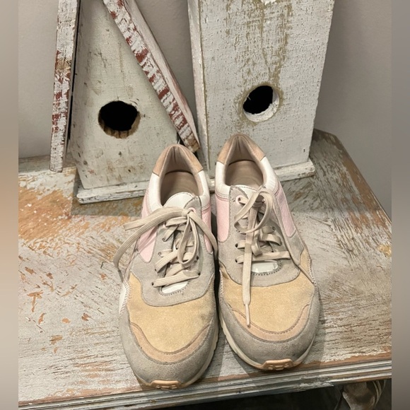Cole Haan Womens 8 B Casual Sneakers - Pink, Beige, and White - Picture 3 of 10